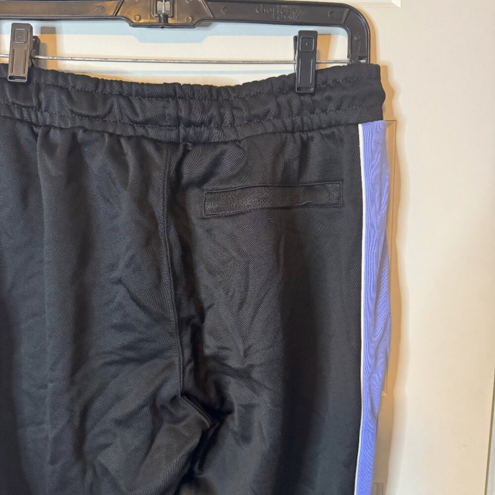 Men's Puma sweatpants Fandom T7 jacquard trackpant, Size Medium, NWT - Picture 2 of 5
